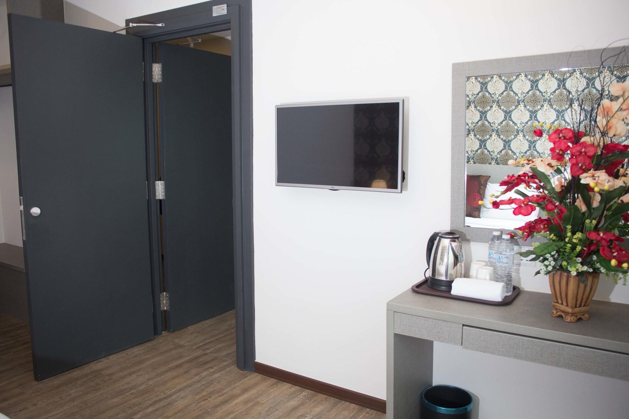 ספאנג Qlassic Hotel מראה חיצוני תמונה