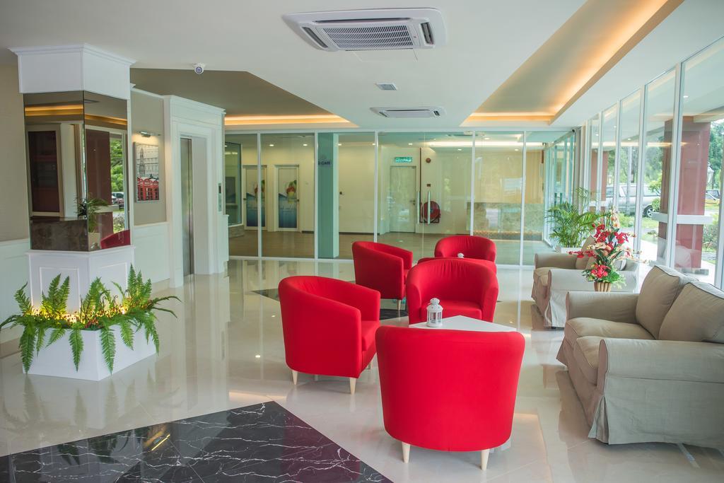 ספאנג Qlassic Hotel מראה חיצוני תמונה