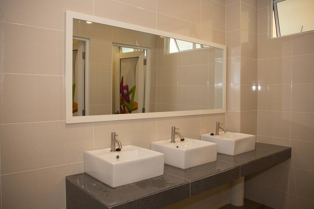 ספאנג Qlassic Hotel מראה חיצוני תמונה